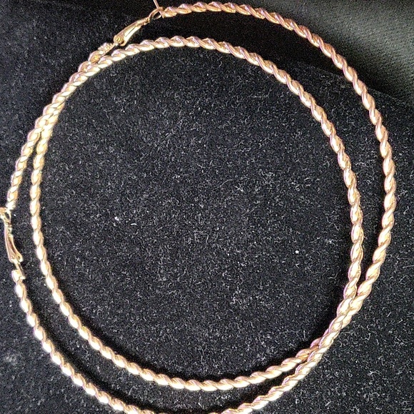 Hoop hall - Picture 4 of 5